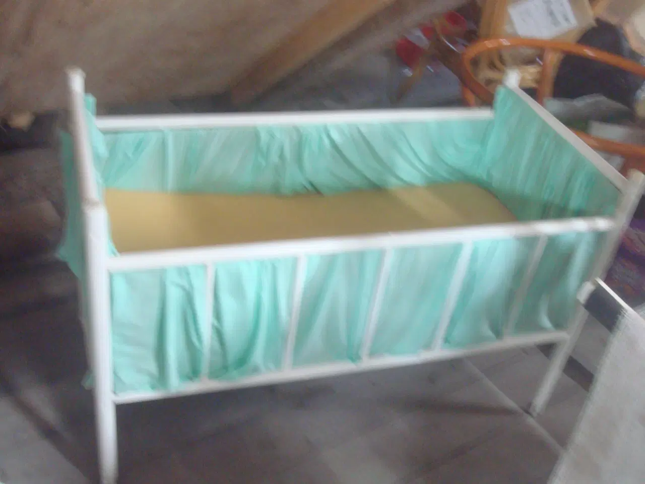 Billede 2 - BAMBUSSENG? formentlig, hvidmalet, utrolig fin -