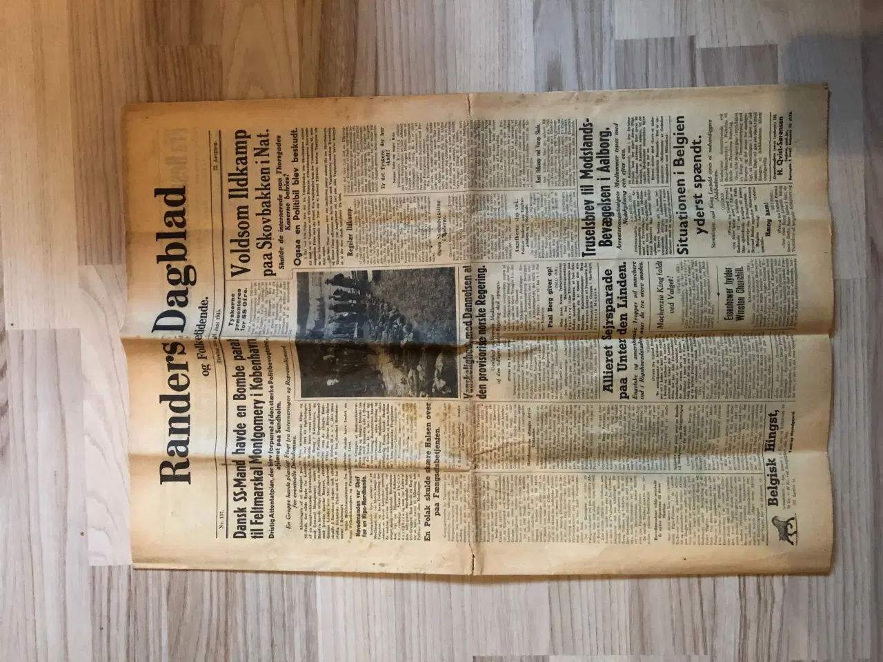 Billede 3 - aviser 5 maj 1945