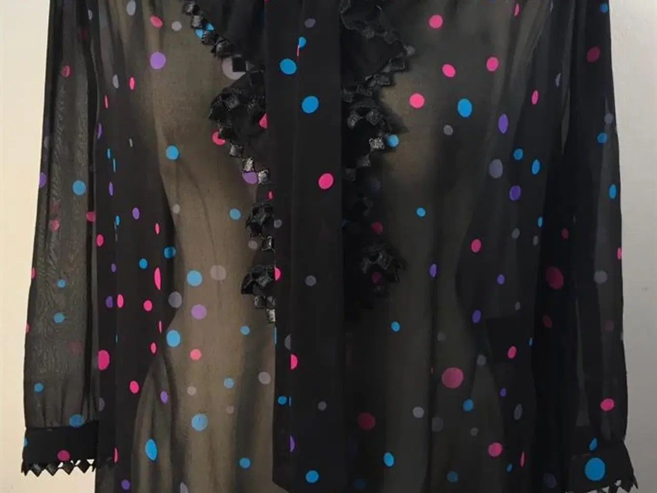 Billede 1 - Jaeger, silkebluse, str 44