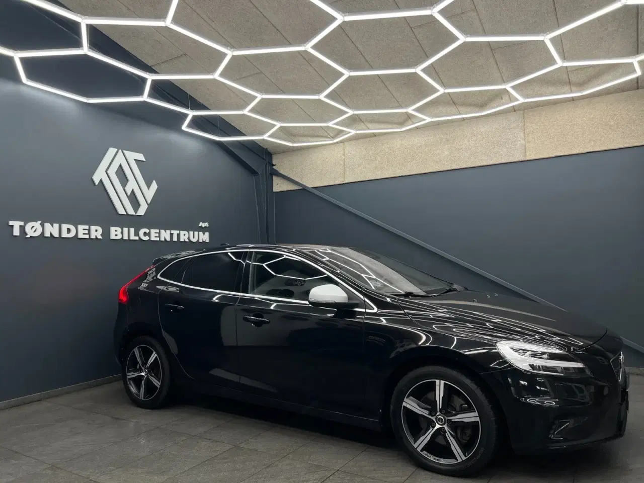 Billede 3 - Volvo V40 2,0 D2 120 R-Design aut.