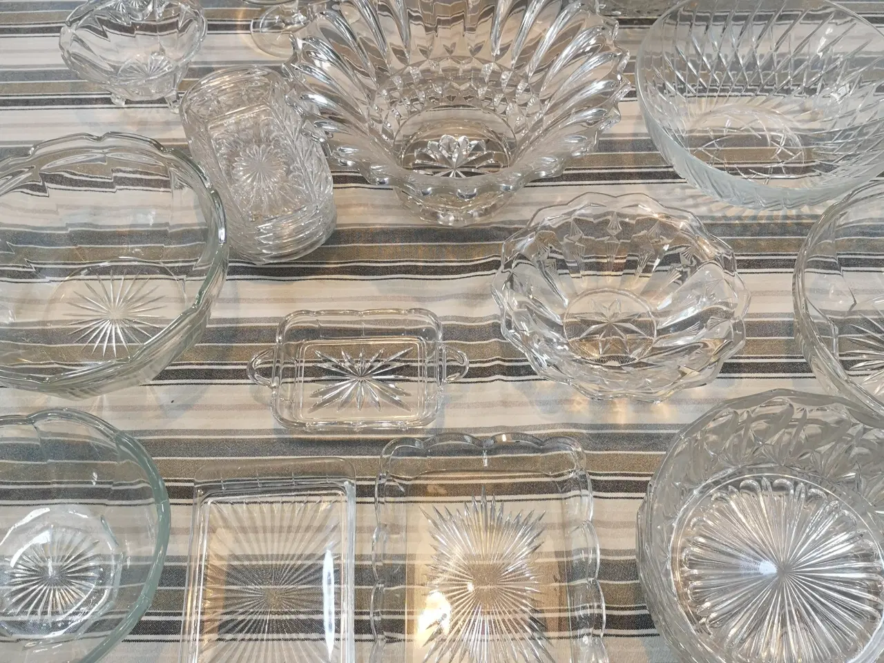 Billede 1 - Glas, Fyns glasværk, skåle, fade, asietter 