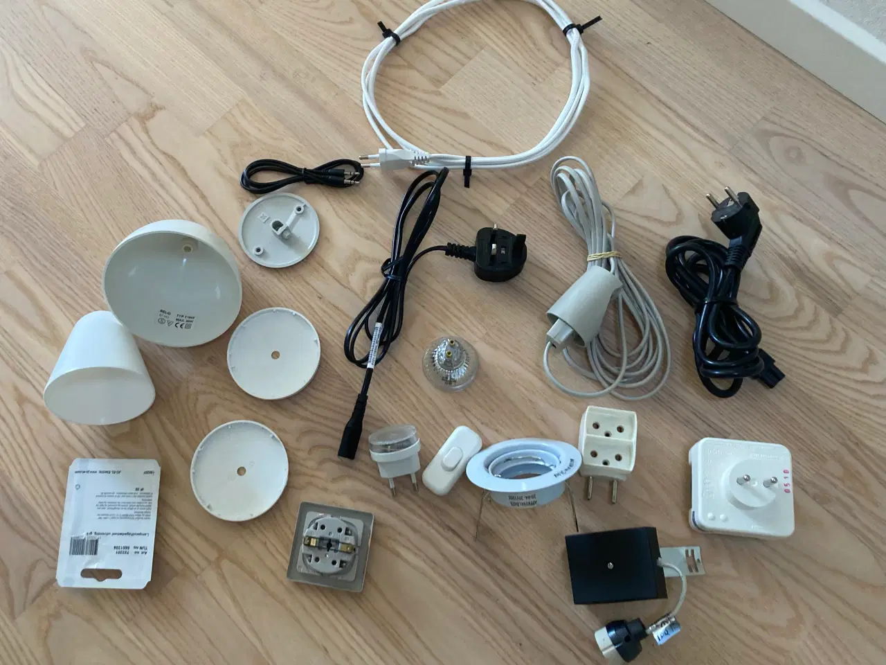 Billede 2 - El-og elektronik artikler fra reoloprydning