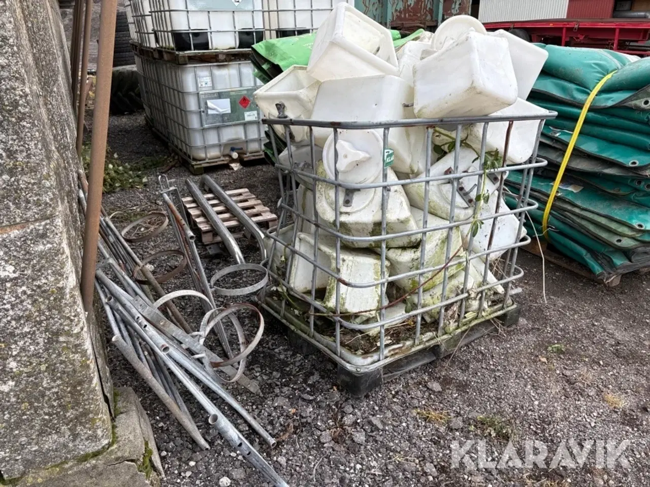 Billede 3 - Foderkrybber og inventar anslået 22 styk.