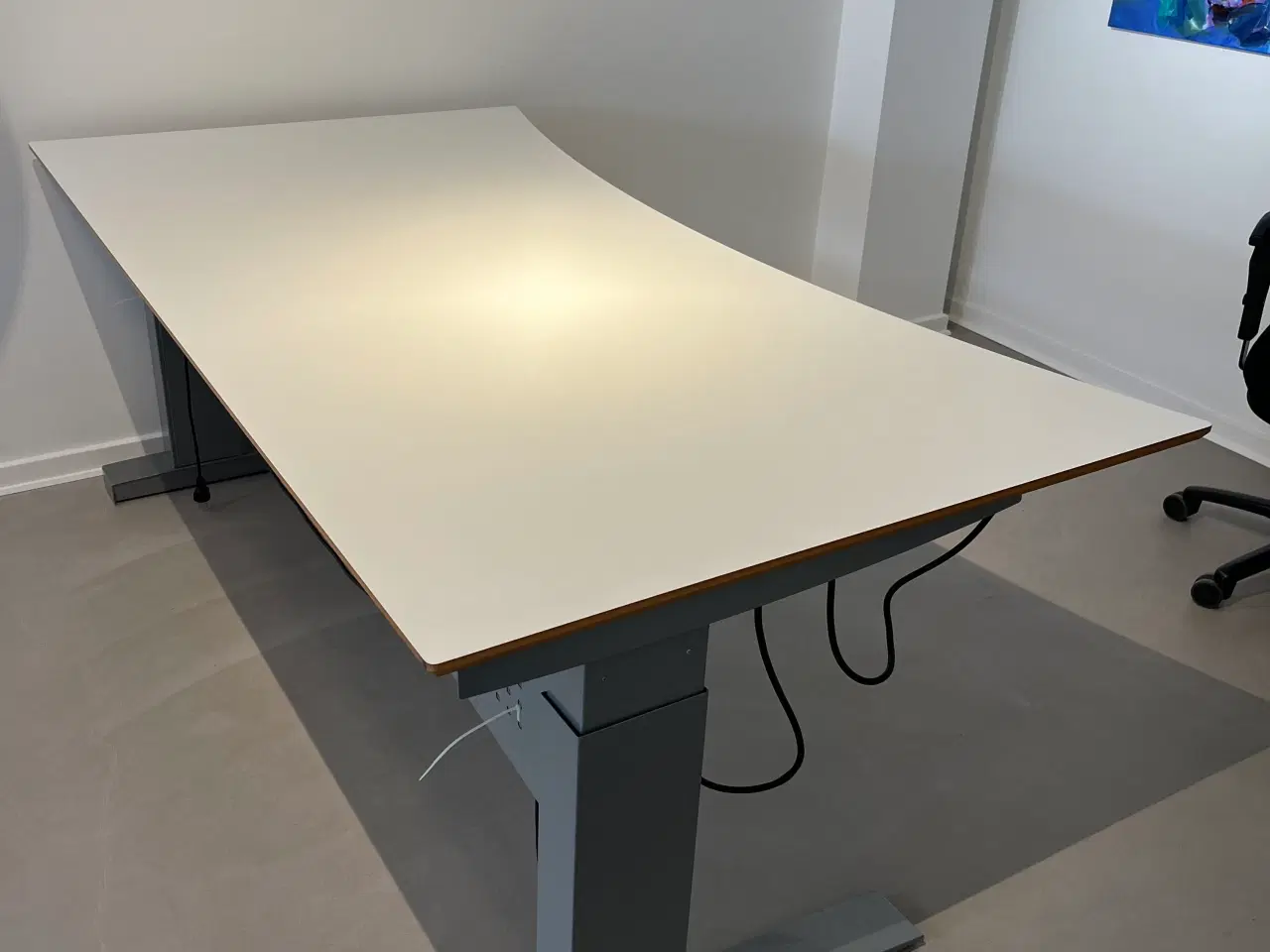Billede 2 - Hæve Sænkebord fra Jysk Møbelfabrik