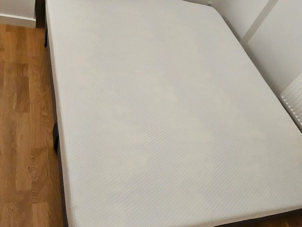 Billede 1 - Emma Mattress 160X200 - very good conditions