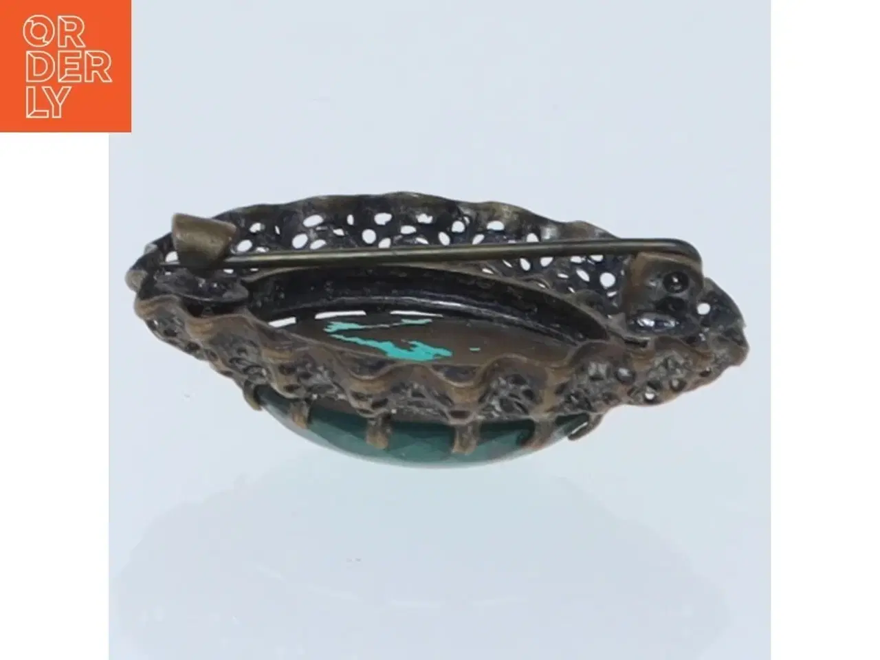Billede 4 - Vintage broche med grøn sten (str. 3 cm)