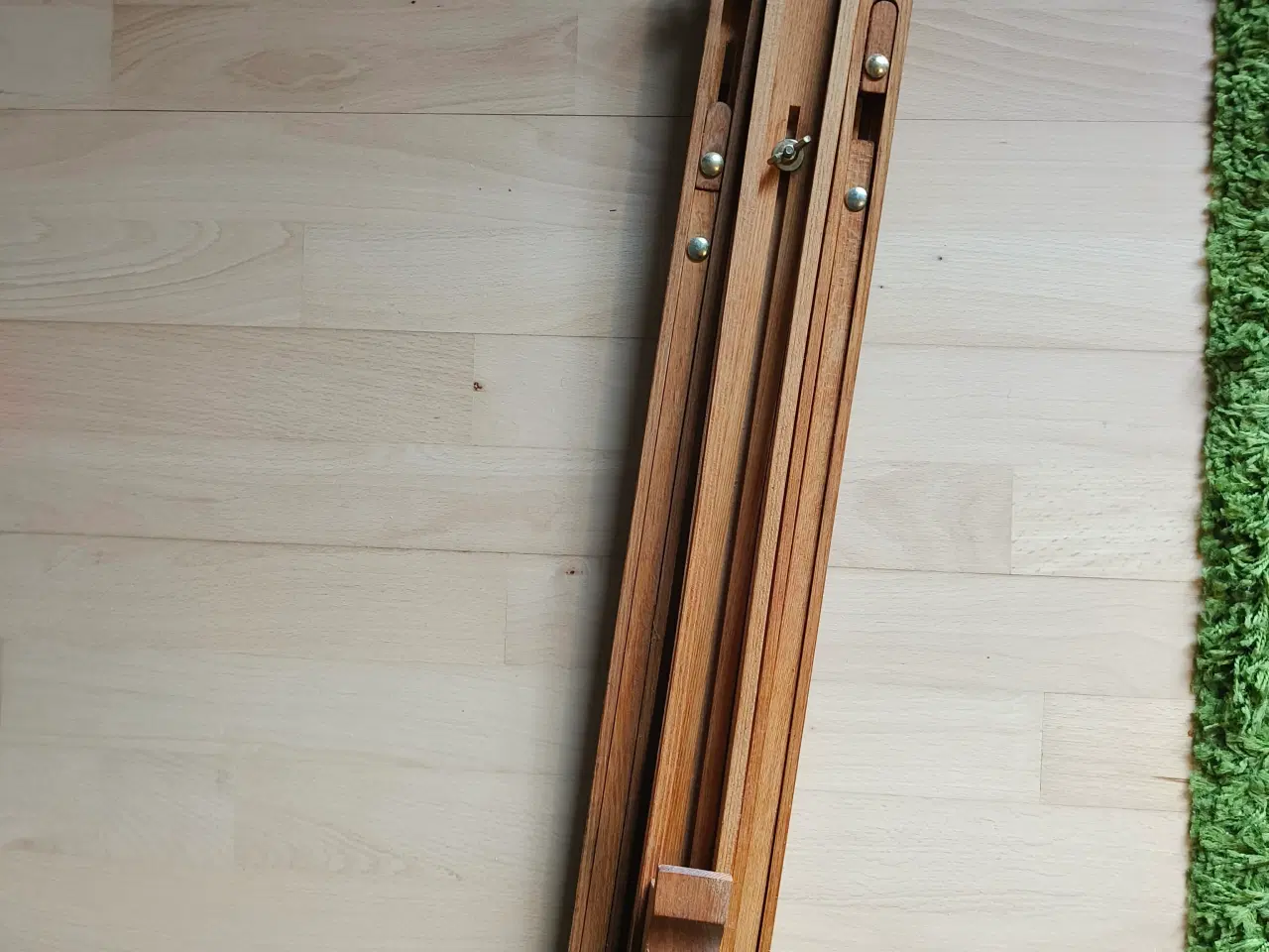 Billede 1 - Rejsestaffeli, sammenklappet højde ca. 90 cm.