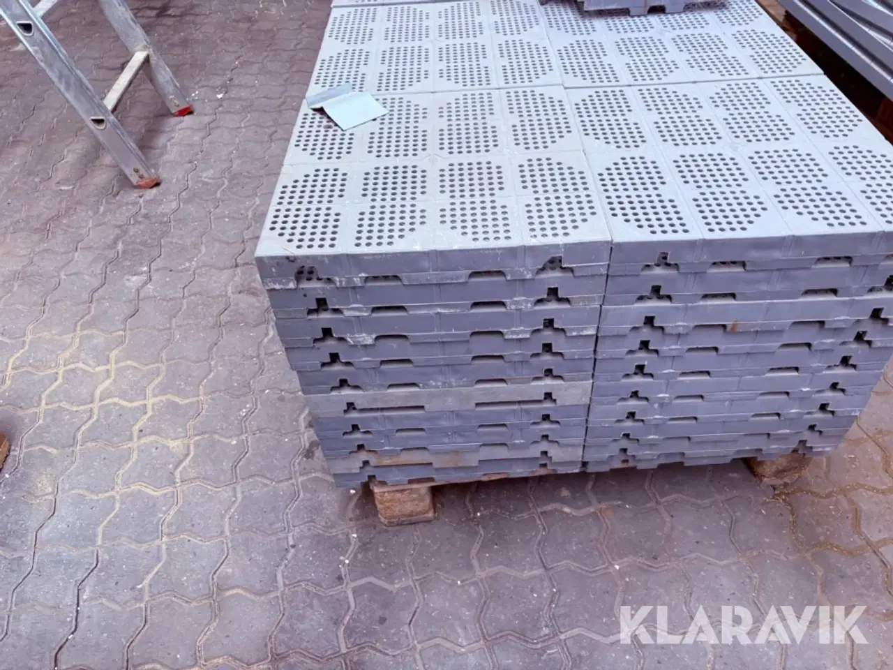 Billede 2 - Plast gulv Thermoplast 190 styk a 40x40cm