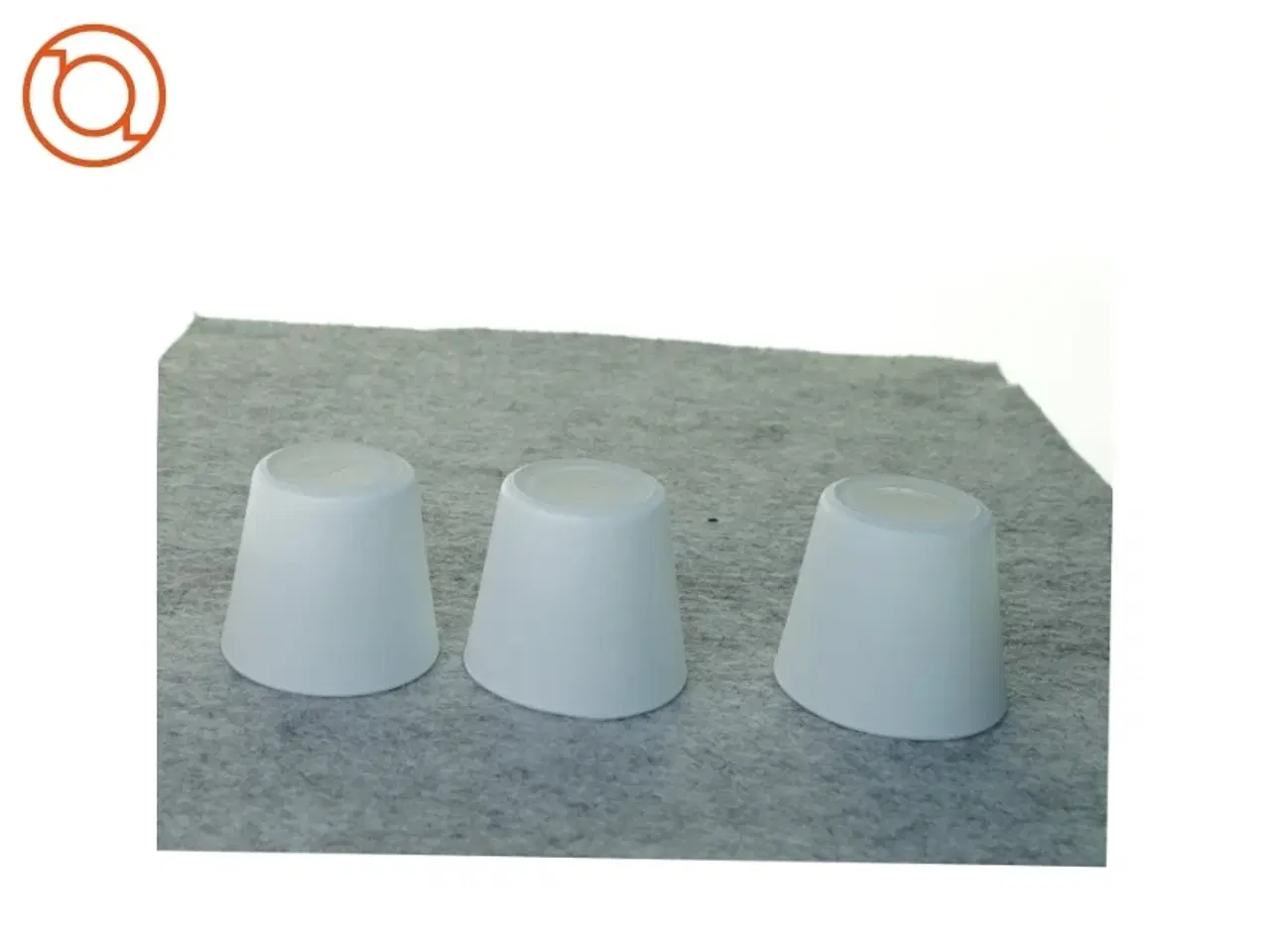 Billede 4 - Små fyrfadslysestager fra IKEA (str. 7 x 6 cm)