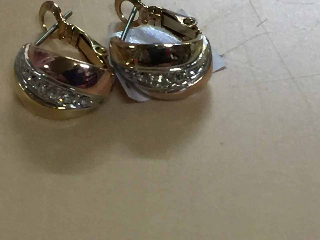 Billede 2 - Smykker halskæde og øreringe 