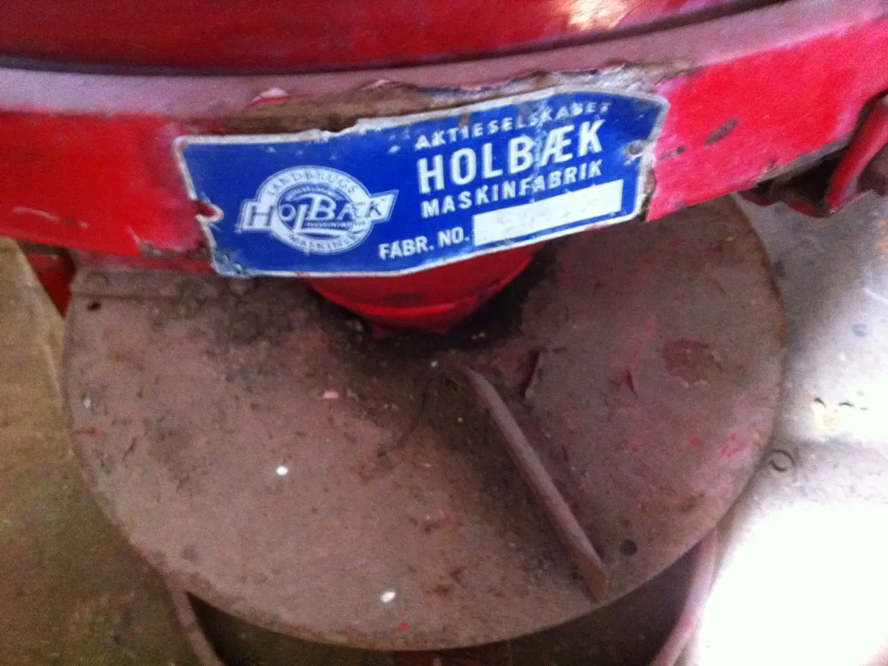 Billede 6 -  Sælges: Velholdt Gødningsspreder Fabrikat Holbæk