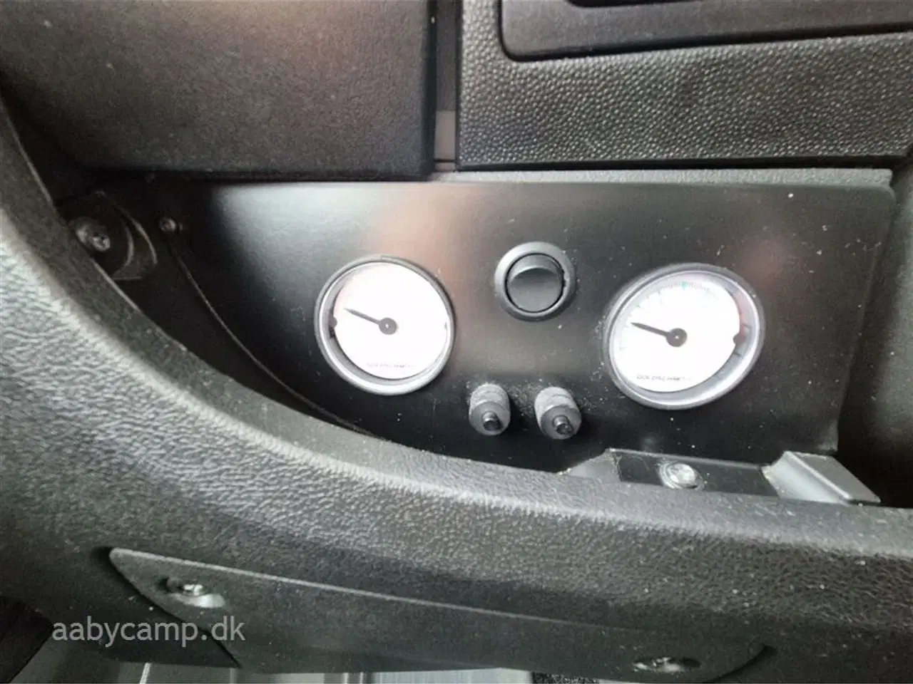 Billede 9 - 2021 - Benimar Amphitryon 957 Solceller. lithium batterier. A/C. hydrauliske støtteben. Webasto Dieselfyr. sænkbart cykelstativ. Luftundervogn på bagaksel.