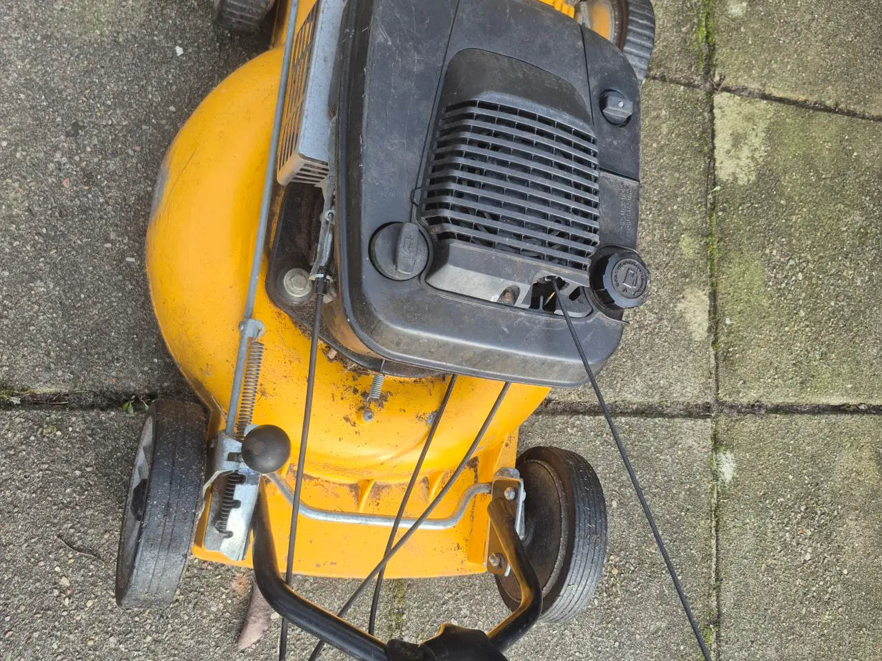 Billede 5 - Stærk plæneklipper med aluskjold 