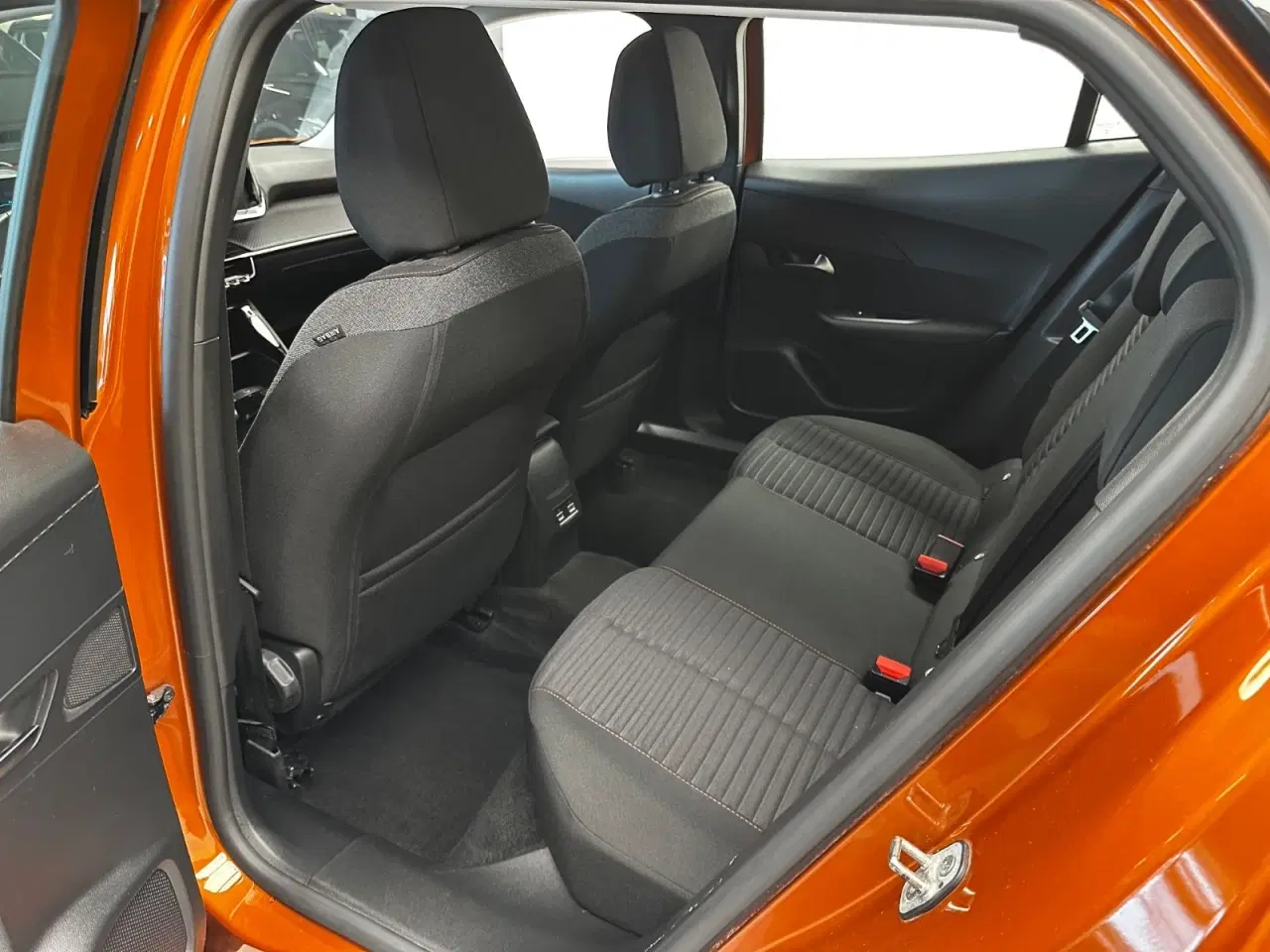 Billede 7 - Peugeot e-2008 50 Active Pack