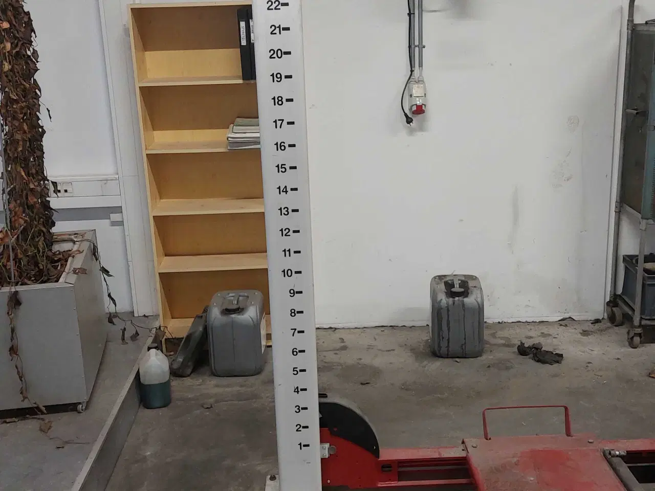 Billede 4 - Stenhøj 4-søjlet kørebane lift.