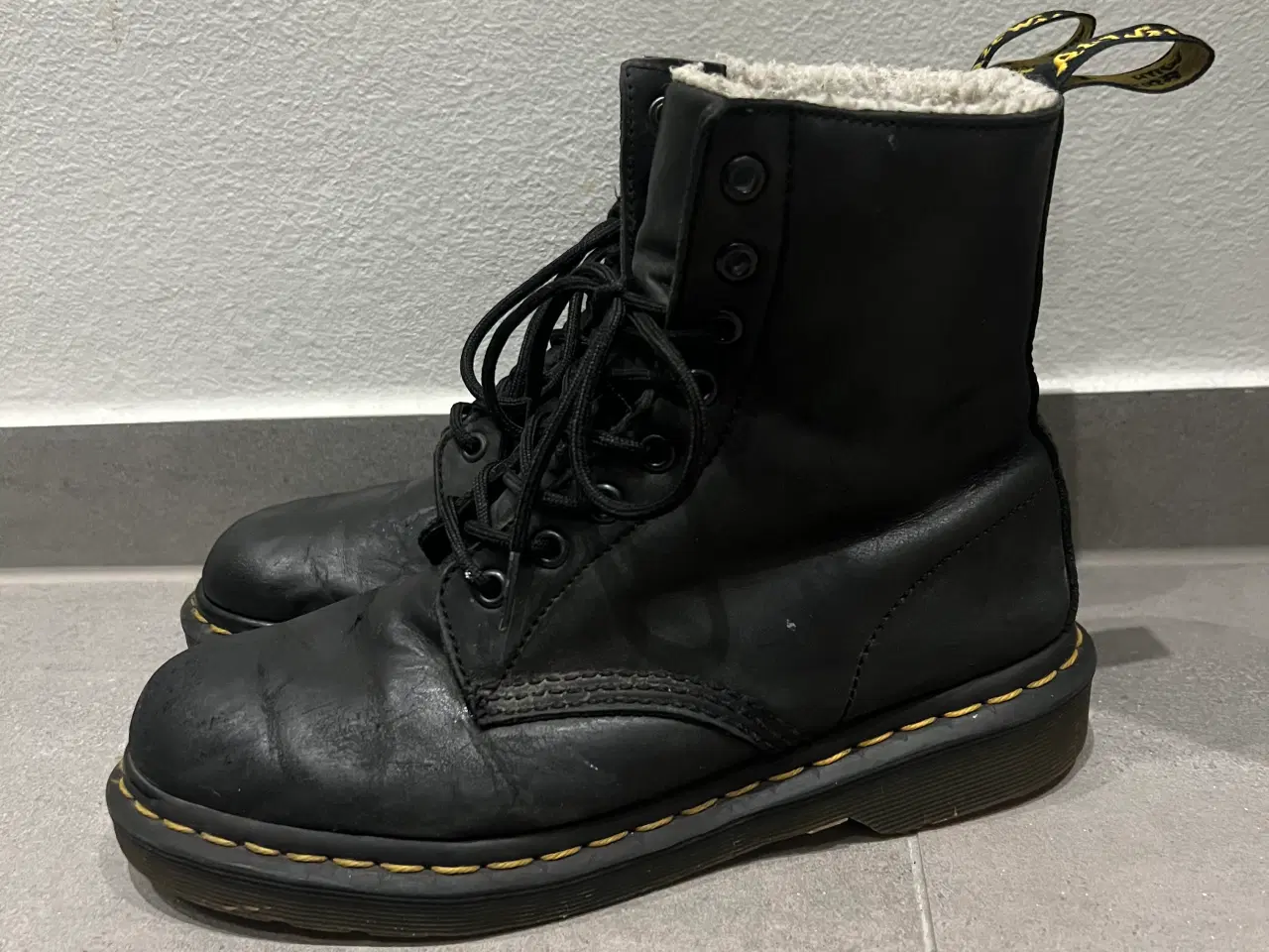 Billede 2 - Dr. Martens støvler 38 sort læder foret