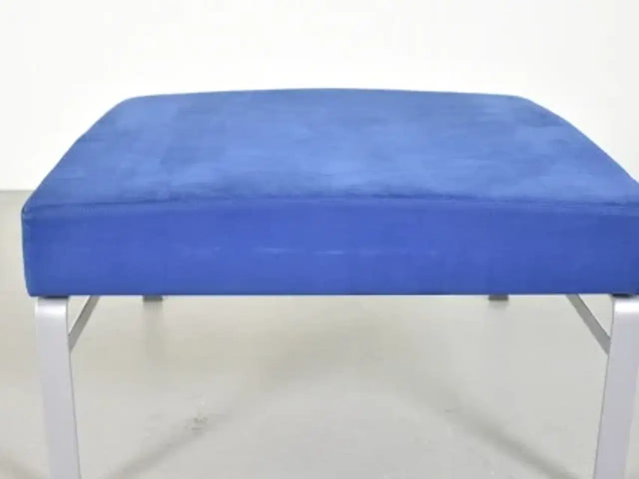 Billede 7 - Kinnarps lounge puf i blå