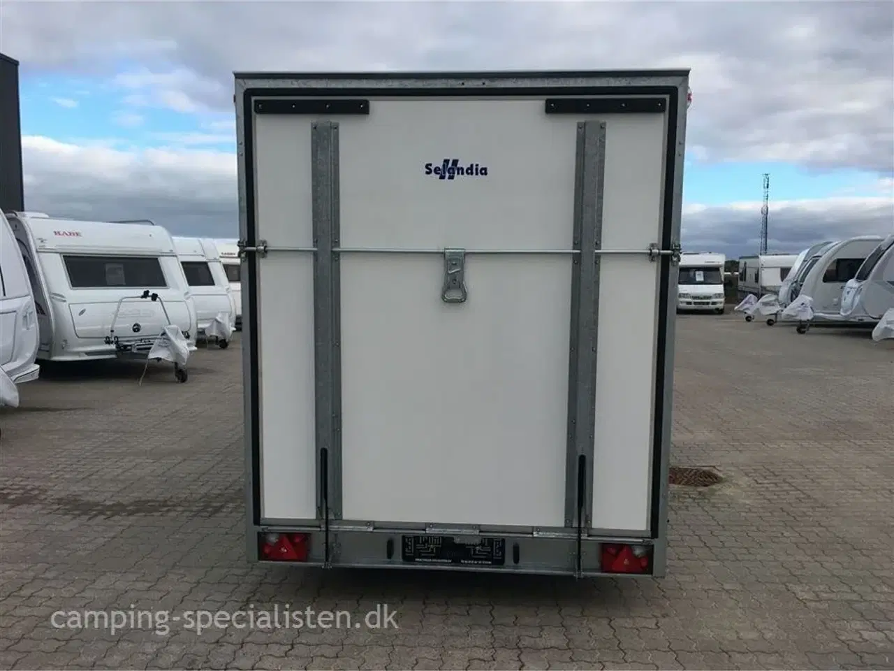 Billede 3 - 2024 - Selandia Tomplan TP 550 TFR/ Rampe 2700 kg    Tomplan  TP 550 TFD  Cargo trailer model 2024 kan ses hos  Camping-specialisten.dk Silkeborg og Aarhus