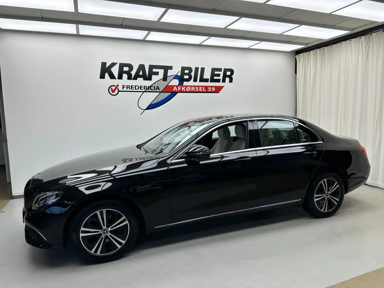 Billede 2 - Mercedes E300 de 2,0 Avantgarde aut.