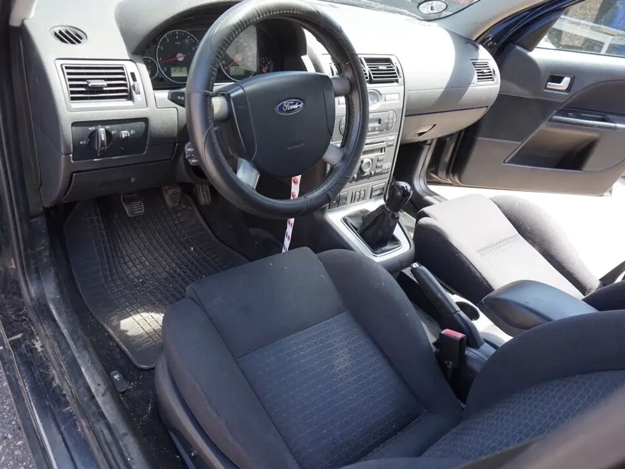 Billede 13 - Ford Mondeo 2.0 Benzin Årgang 2004 (momsfri)