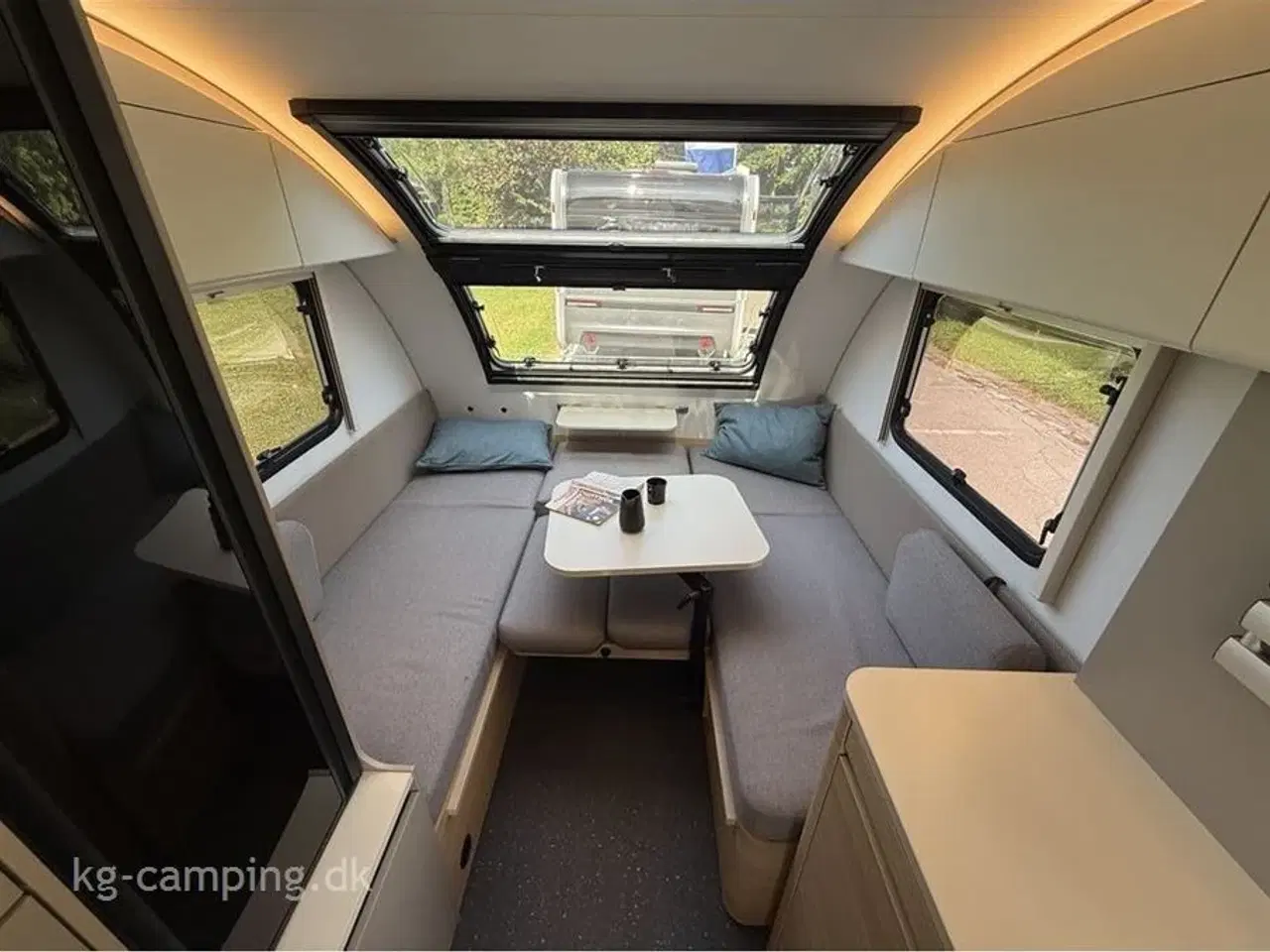 Billede 3 - 2026 - Adria Action 391 LH Classic 2026 Nyhed - Action 391 LH Classic med TRUMA Combi 4 E varme samt musiksystem