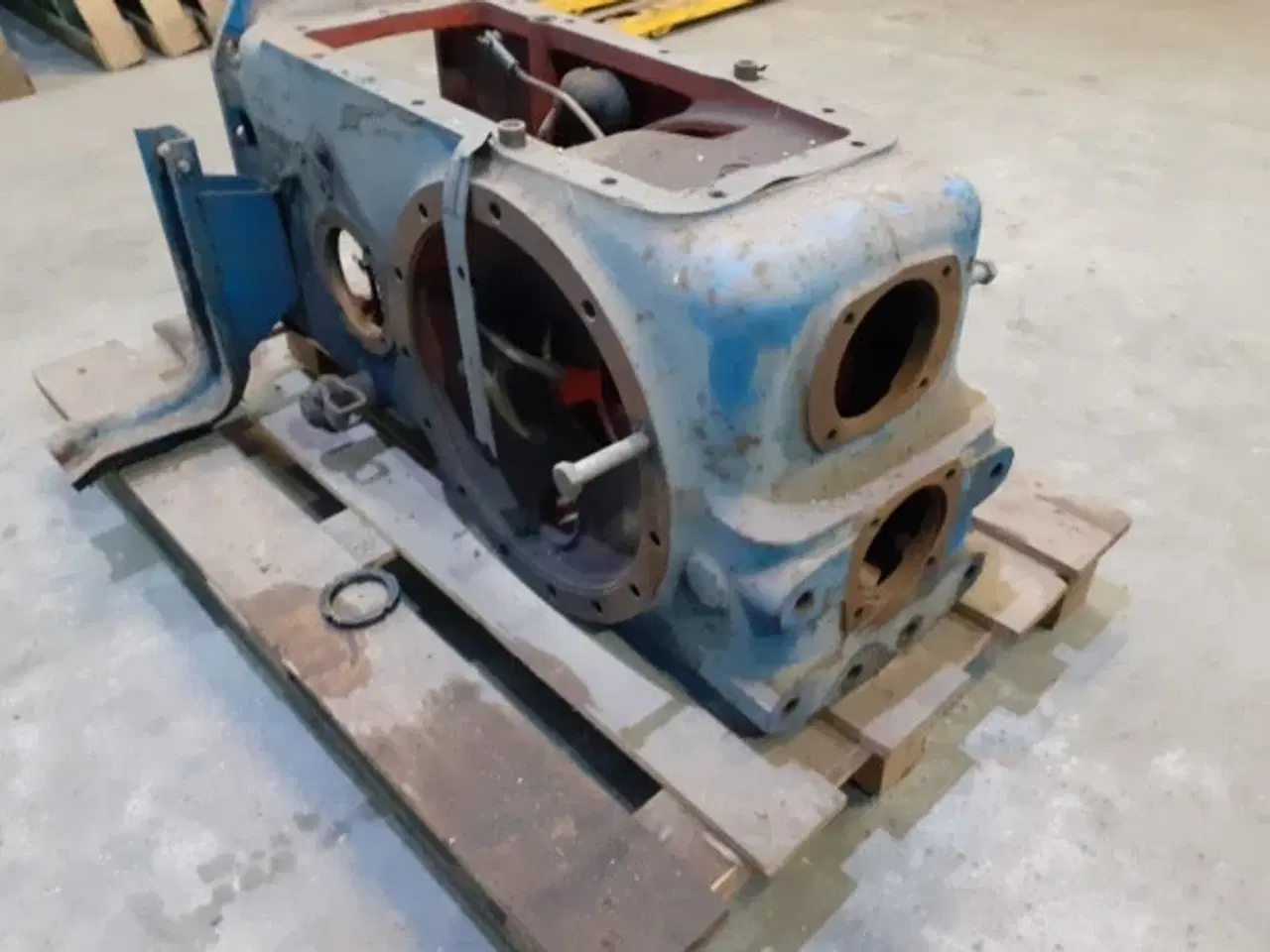 Billede 8 - Ford 7700 Bagtøj