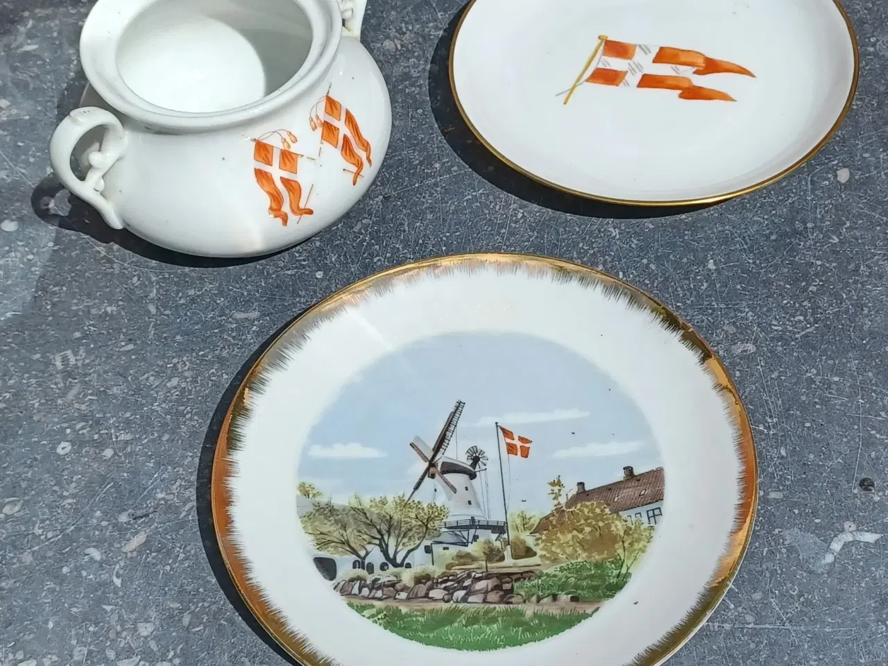 Billede 2 - Nationalt genforenings porcelæn.