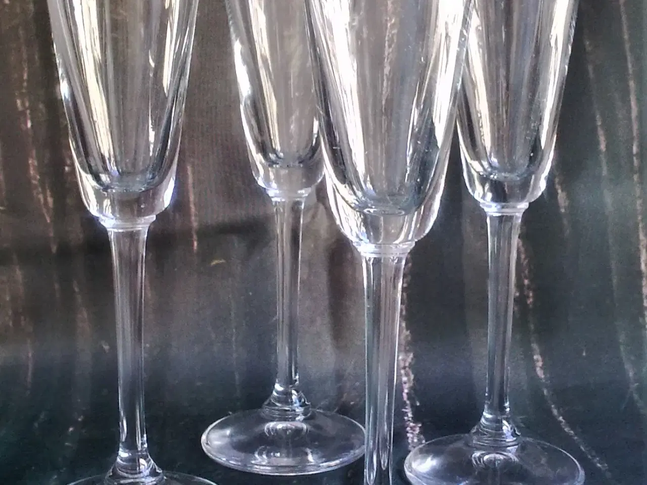 Billede 9 - Emaljemalet Holmegaard  T2 høje snapseglas