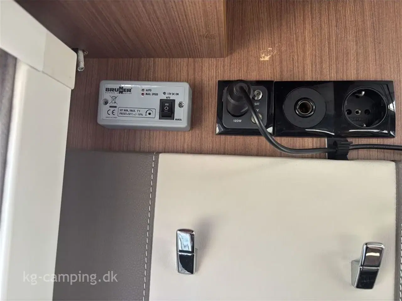 Billede 20 - 2015 - LMC I 745   Fin Helintegrerede autocamper med masser af udstyr.