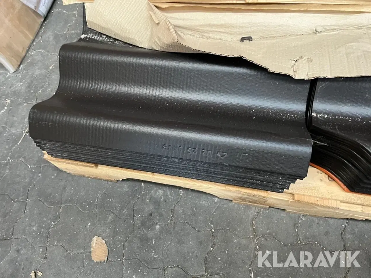 Billede 4 - Tagplader Swisspearl B7 sort/blå 38 styk