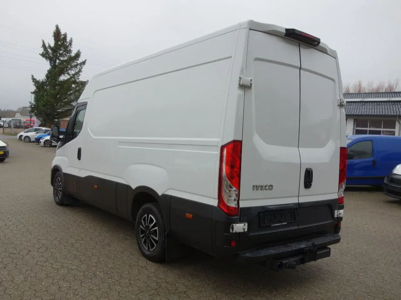 Billede 12 - Iveco Daily 3,0 35S18 12m³ Van AG8