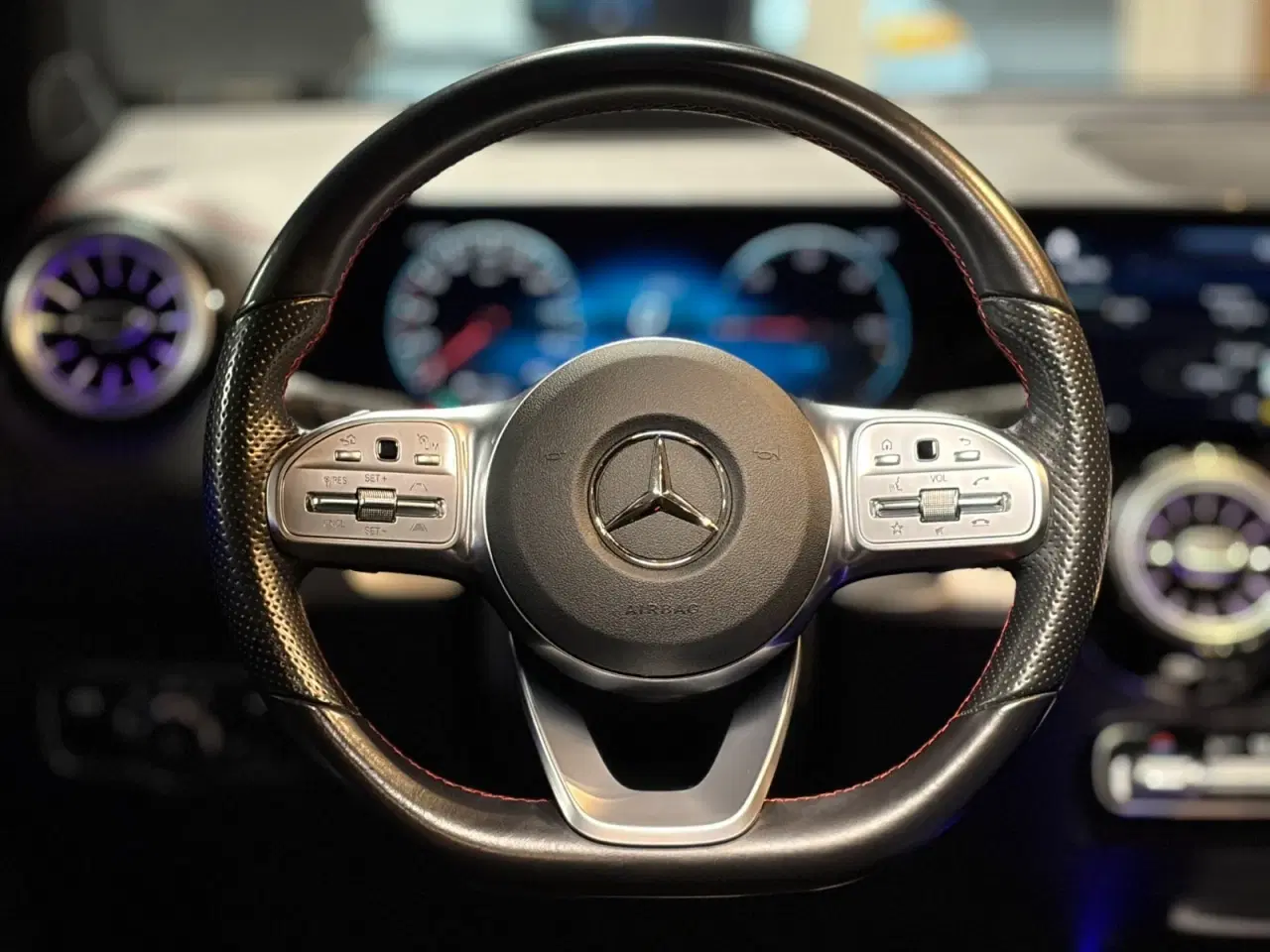 Billede 14 - Mercedes EQB350  AMG Line 4Matic 7prs