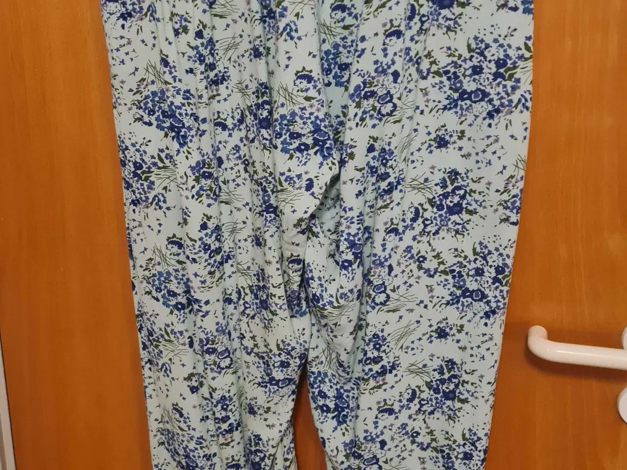 Billede 2 - bukser str m 46-48 fra NANNA XL