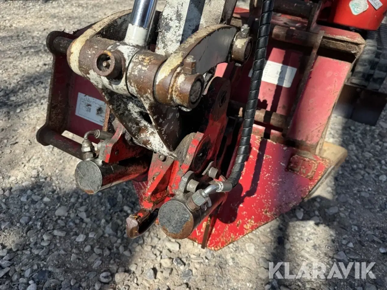 Billede 10 - Gravemaskine Takeuchi TB210 med skovlpakke
