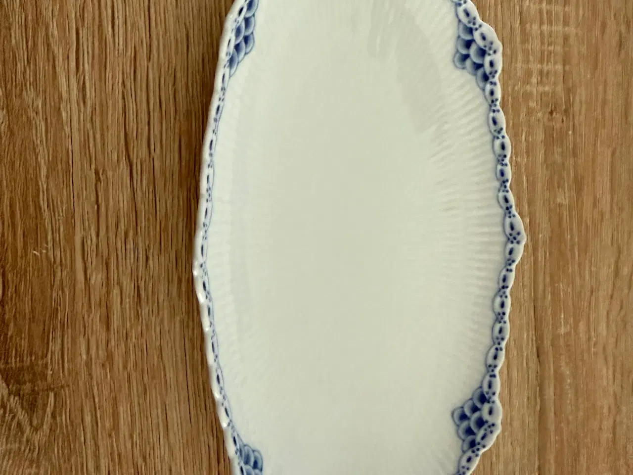 Billede 2 - Meget smukt Royal Copenhagen Prinsesse fad