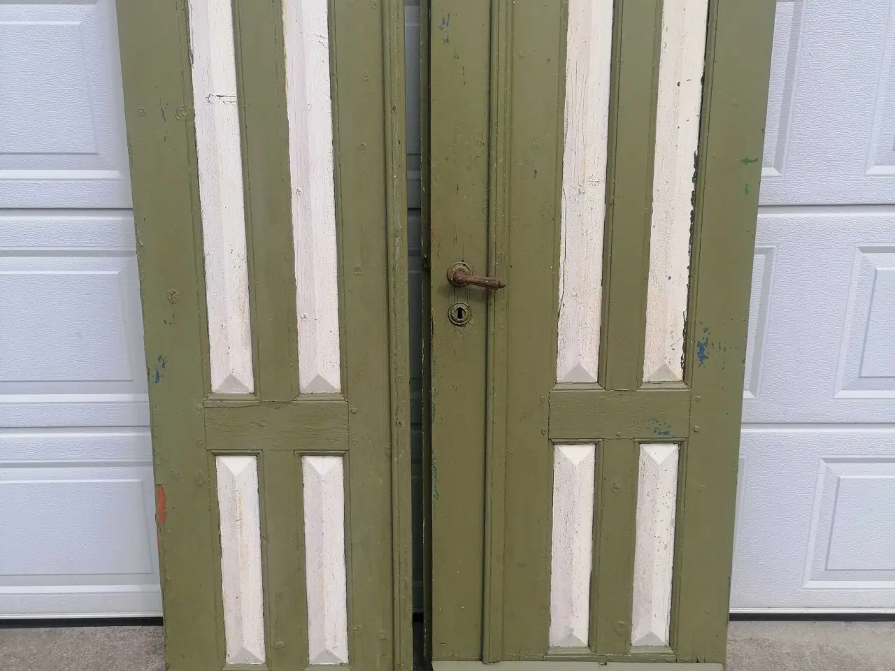 Billede 1 - Gammel Dobbeltdør UDEN Karm BxH 112x176 cm