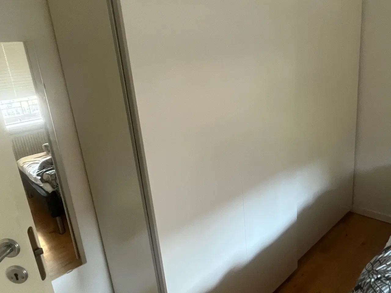 Billede 1 - Pax skab 