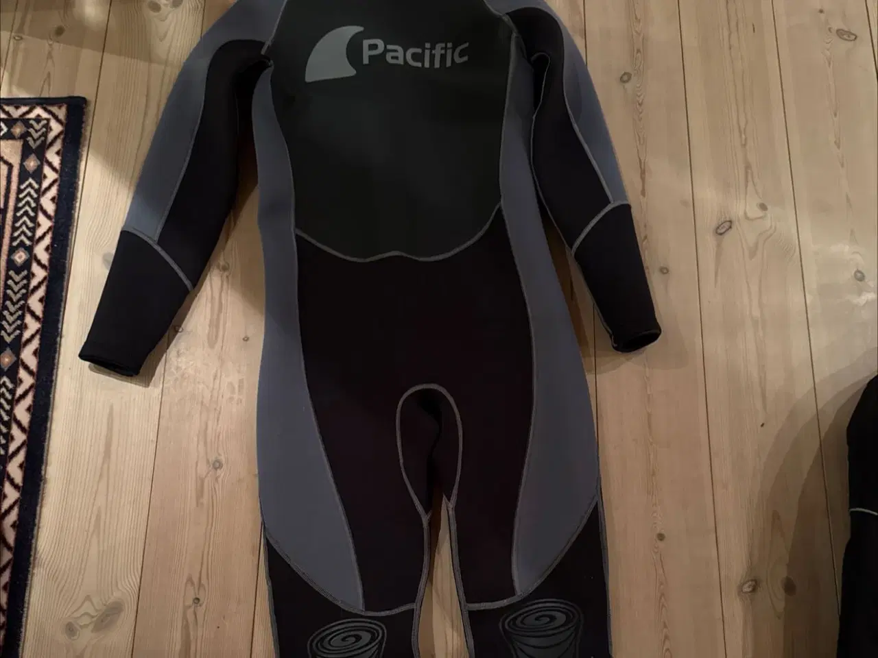 Billede 1 - Våddragt str. M