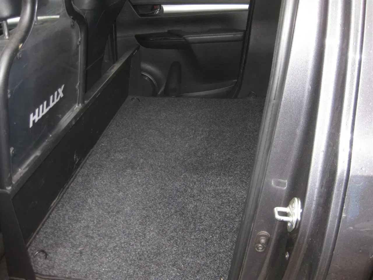 Billede 3 - Toyota HiLux Dobb.Kab. 2,4 D-4D T4 4x4 150HK DobKab Aut.