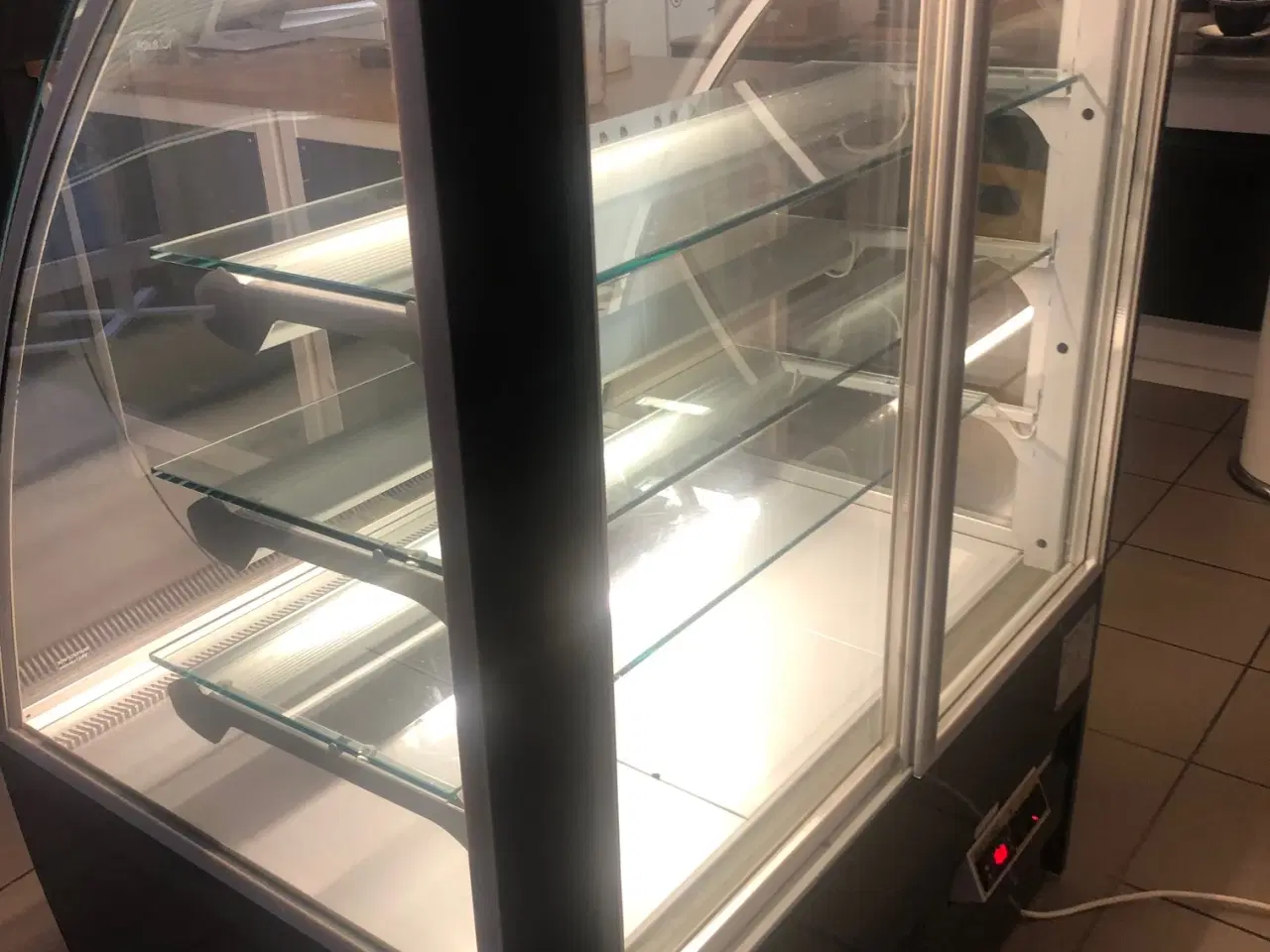 Billede 2 - Pæn og præsentabel køledisk