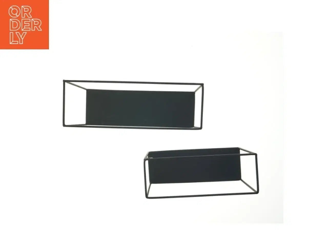 Billede 3 - Væghylder i metal (str. 25 x. 25 cm. og. 30 x. 30 cm)
