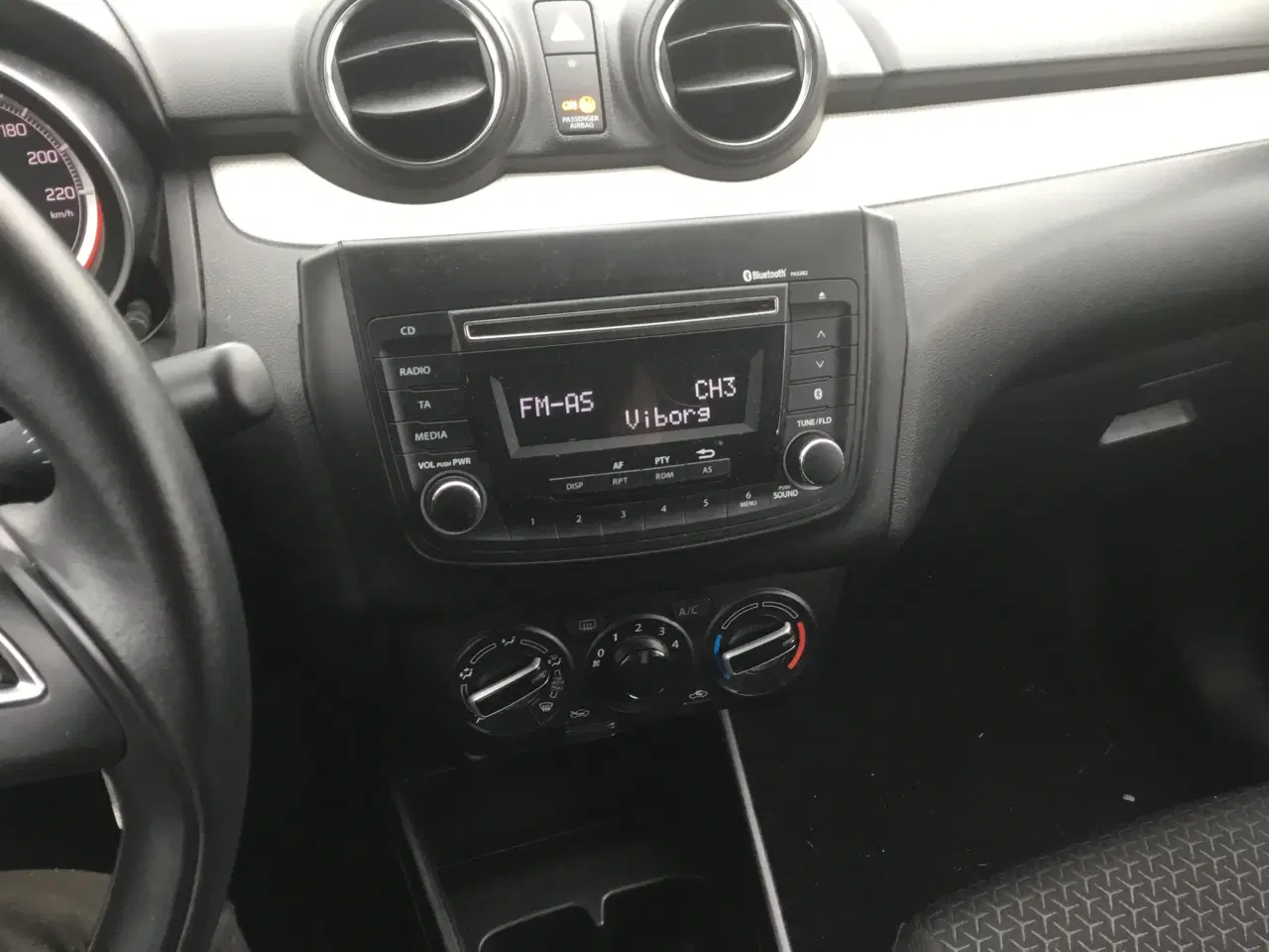 Billede 8 - Suzuki swift 1,2 dualjet 5 døre træk aircon mm 