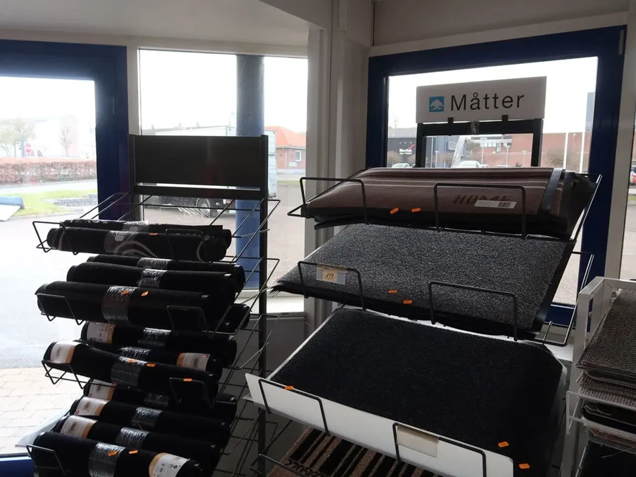 Billede 2 - 2 stk. stativer uden indhold