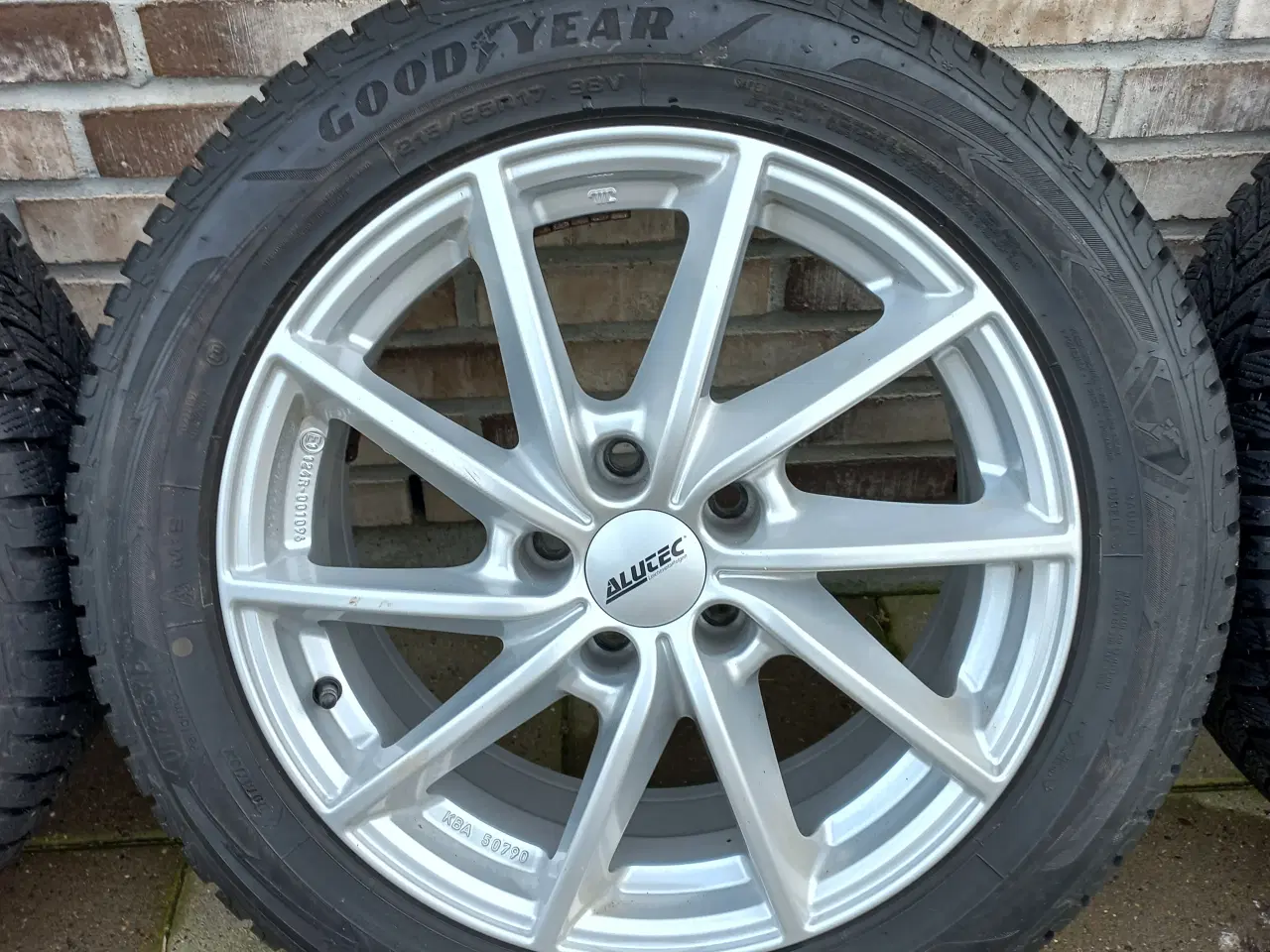 Billede 4 - Alufælge 5 x 112 med Goodyear vinterdæk 215/55R17