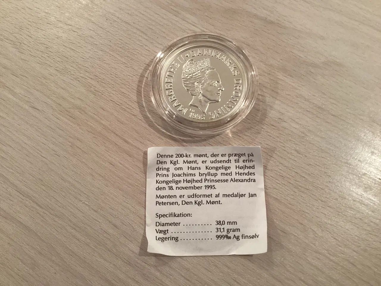 Billede 1 - 200 kroners erindringssølvmønter 1995&2000