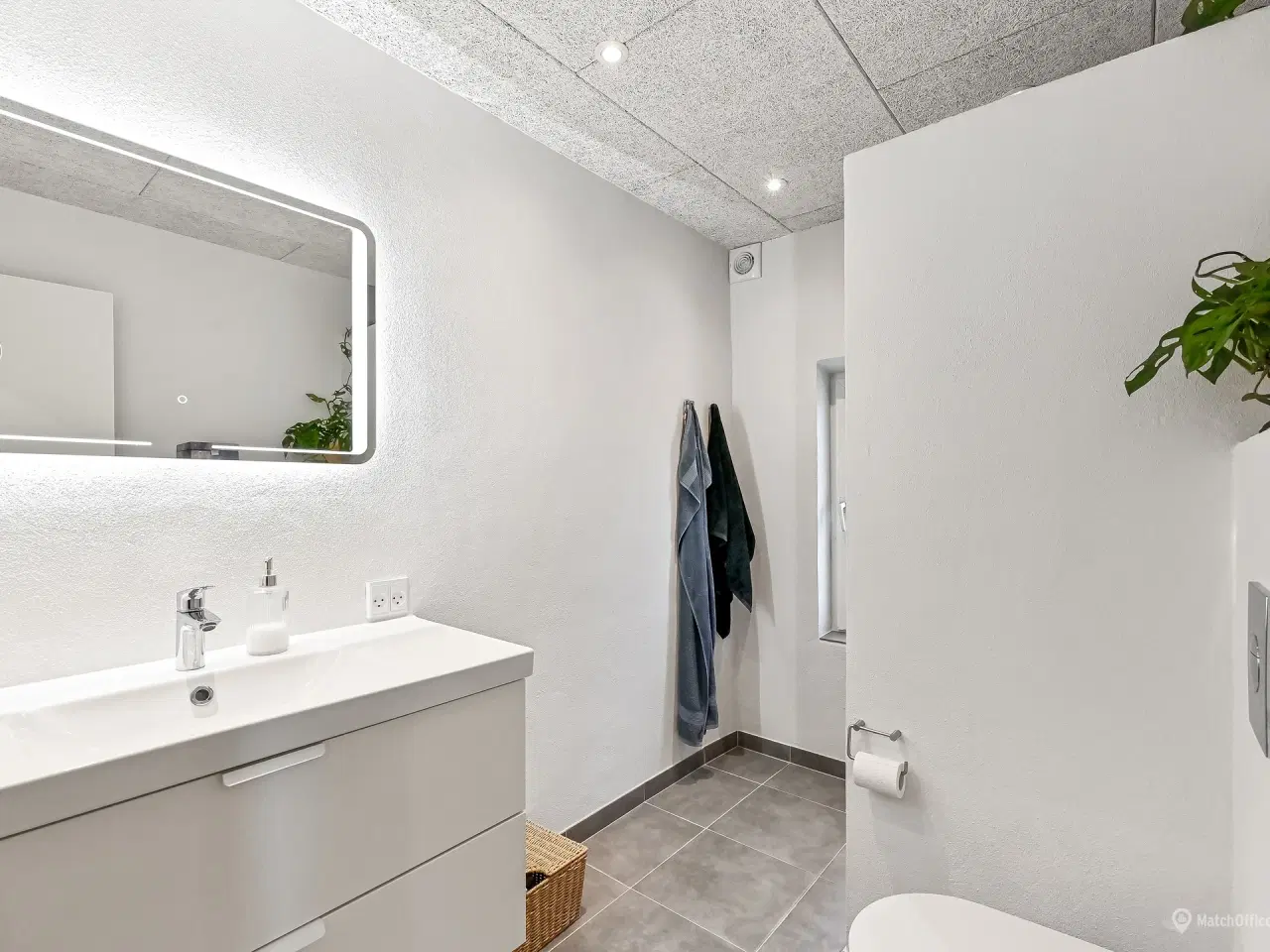 Billede 19 - Istandsat boligudlejningsejendom med 2 lejligheder ved Herning