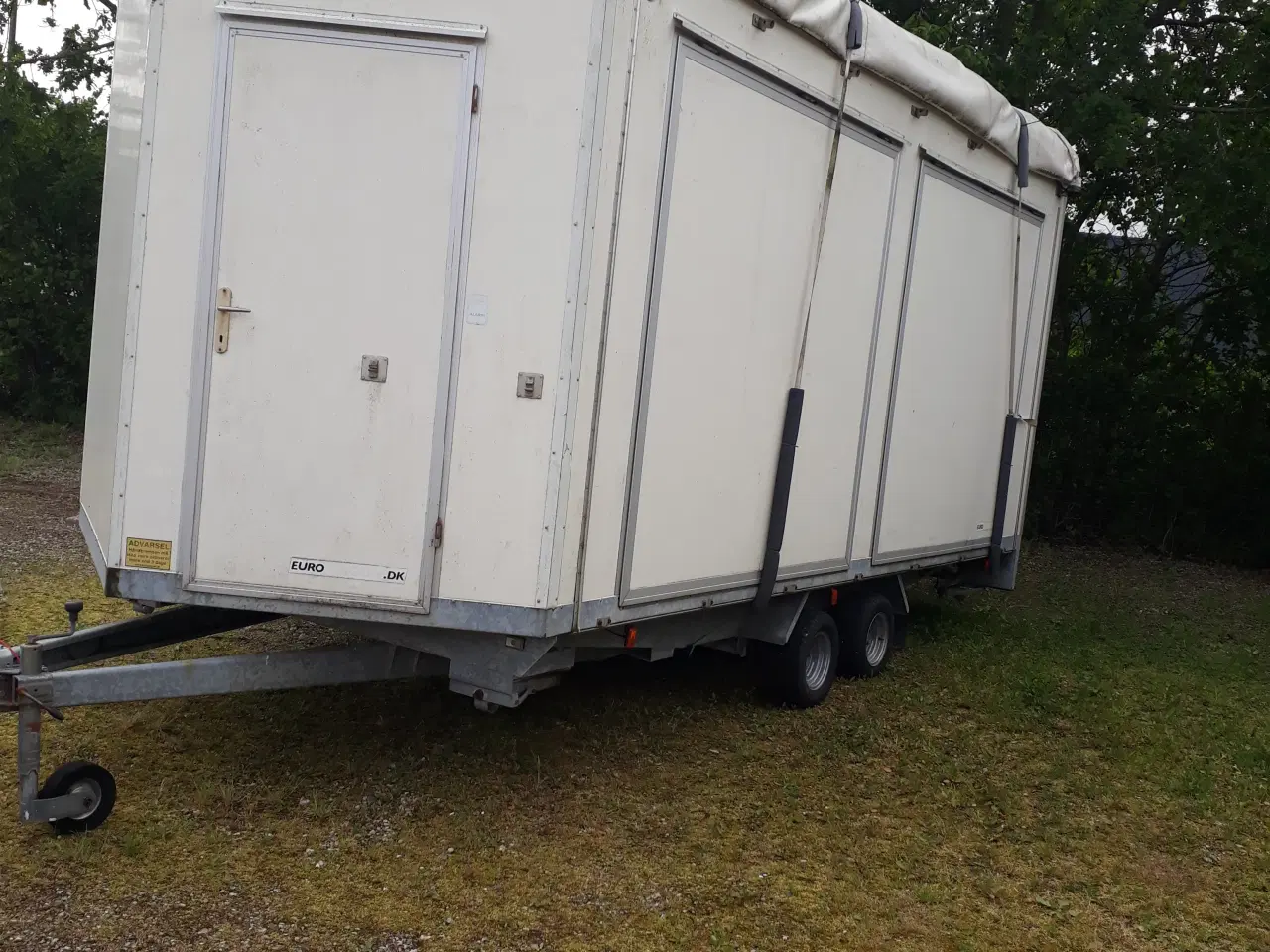 Billede 6 - Salgsvogn 6 meter, 2700kg, m 4 salgs låger. 