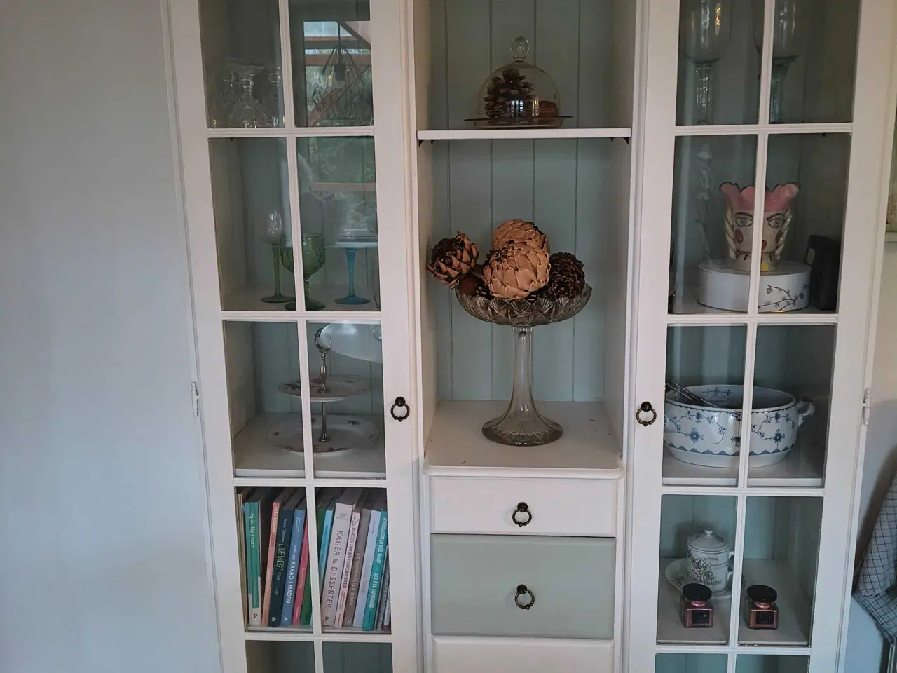 Billede 1 - Super Flot Vitrineskab