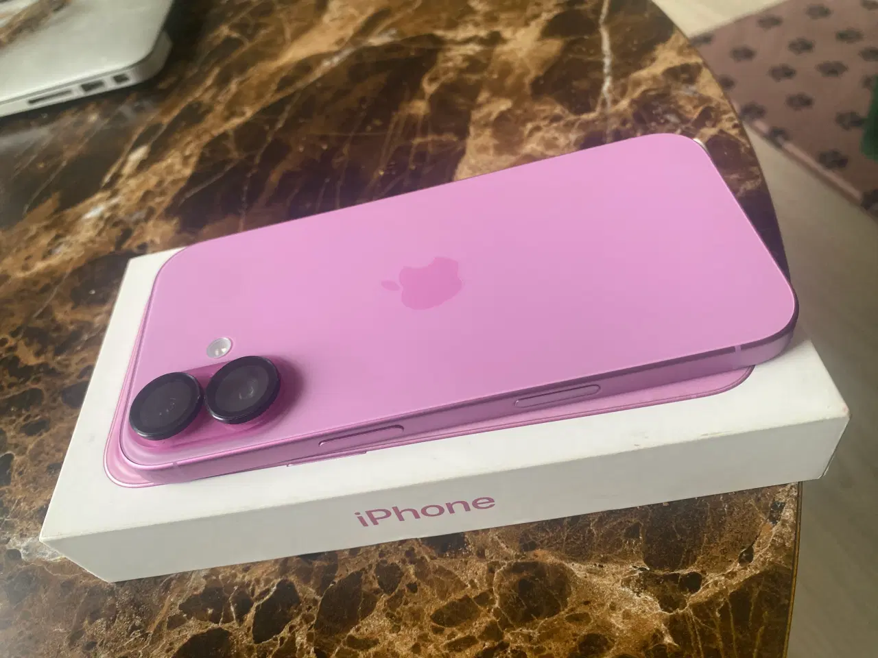 Billede 6 - Iphone 16 i lyserød