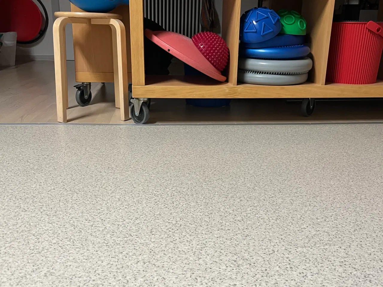 Billede 4 - Rumdeler FIN STAND